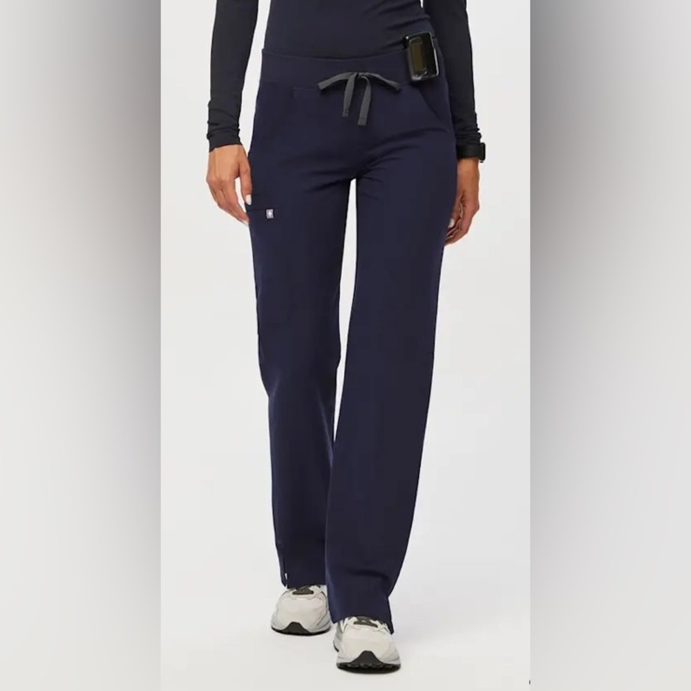 FIGS Kade Scrub Pants - Navy color, size M (regular length)